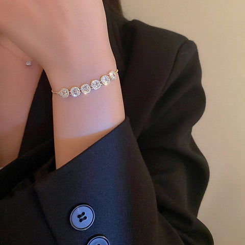 Women New Gold Plated High Quality Bracelet