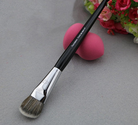 New Professional Foundation Brush