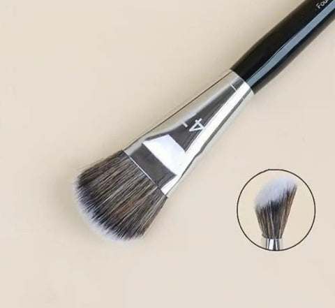 New Professional Foundation Brush