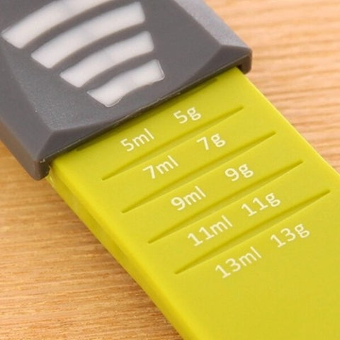 Kitchen Plastic Quantitative Spoon