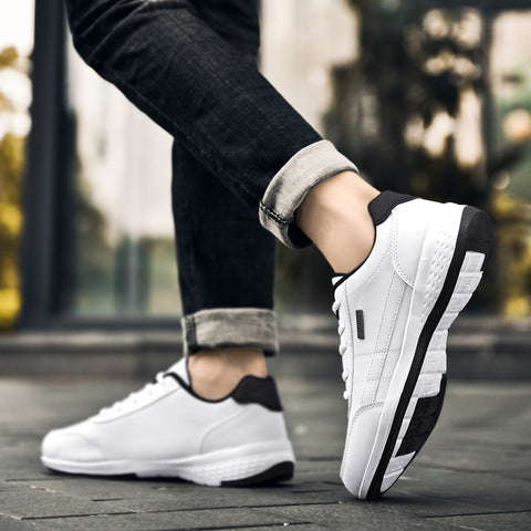 Men Sneakers Lightweight Breathable Shoes