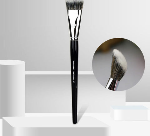 New Professional Foundation Brush