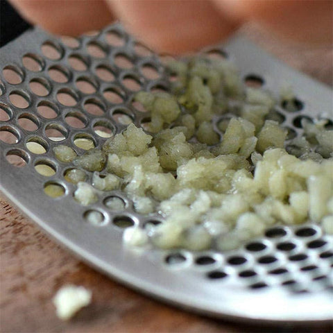 Handheld Garlic Presser